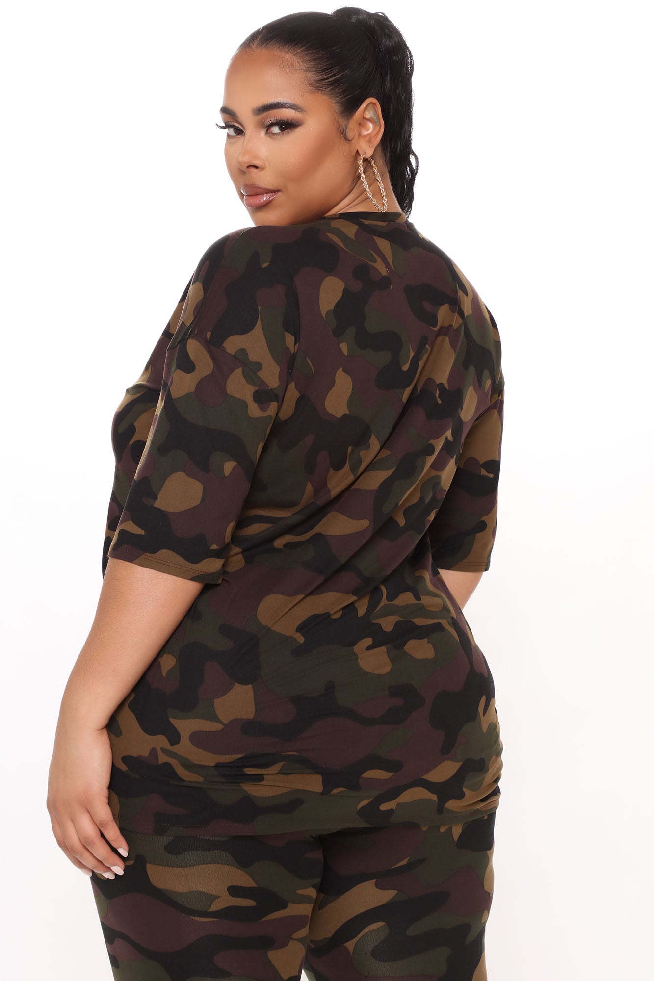 https://cdn.shopify.com/s/files/1/0293/9277/products/01-12-21Studio2_RT_TB_13-24-58_53_ST7201_Browncombo_9872_PLUS_JK.jpg?v=1610412551