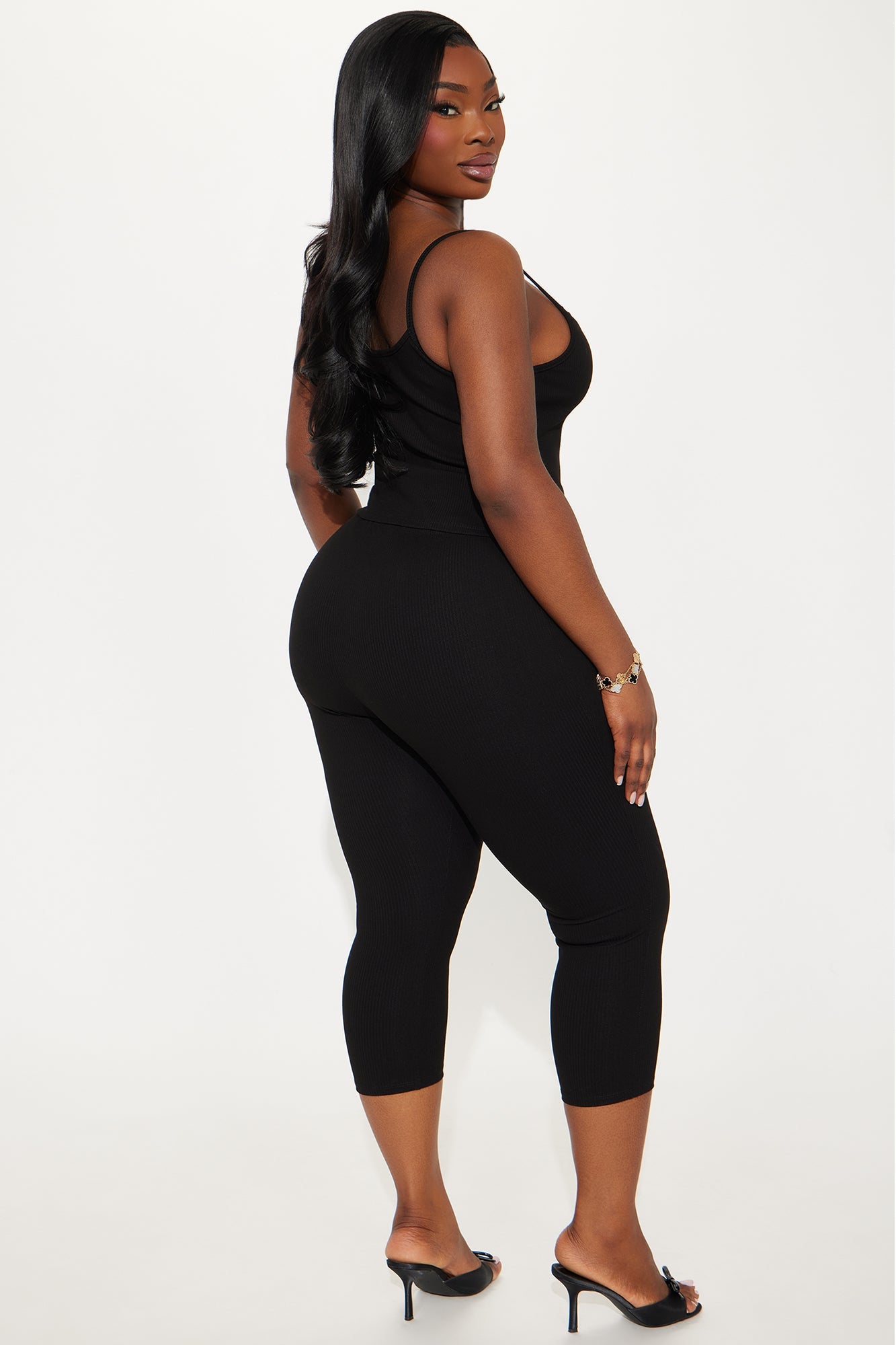 https://cdn.shopify.com/s/files/1/0293/9277/files/01-17-25_S4_26_ST3709FN_Black_AE_SS_10-57-21_PLUS_1483_PXF.jpg?v=1737503403