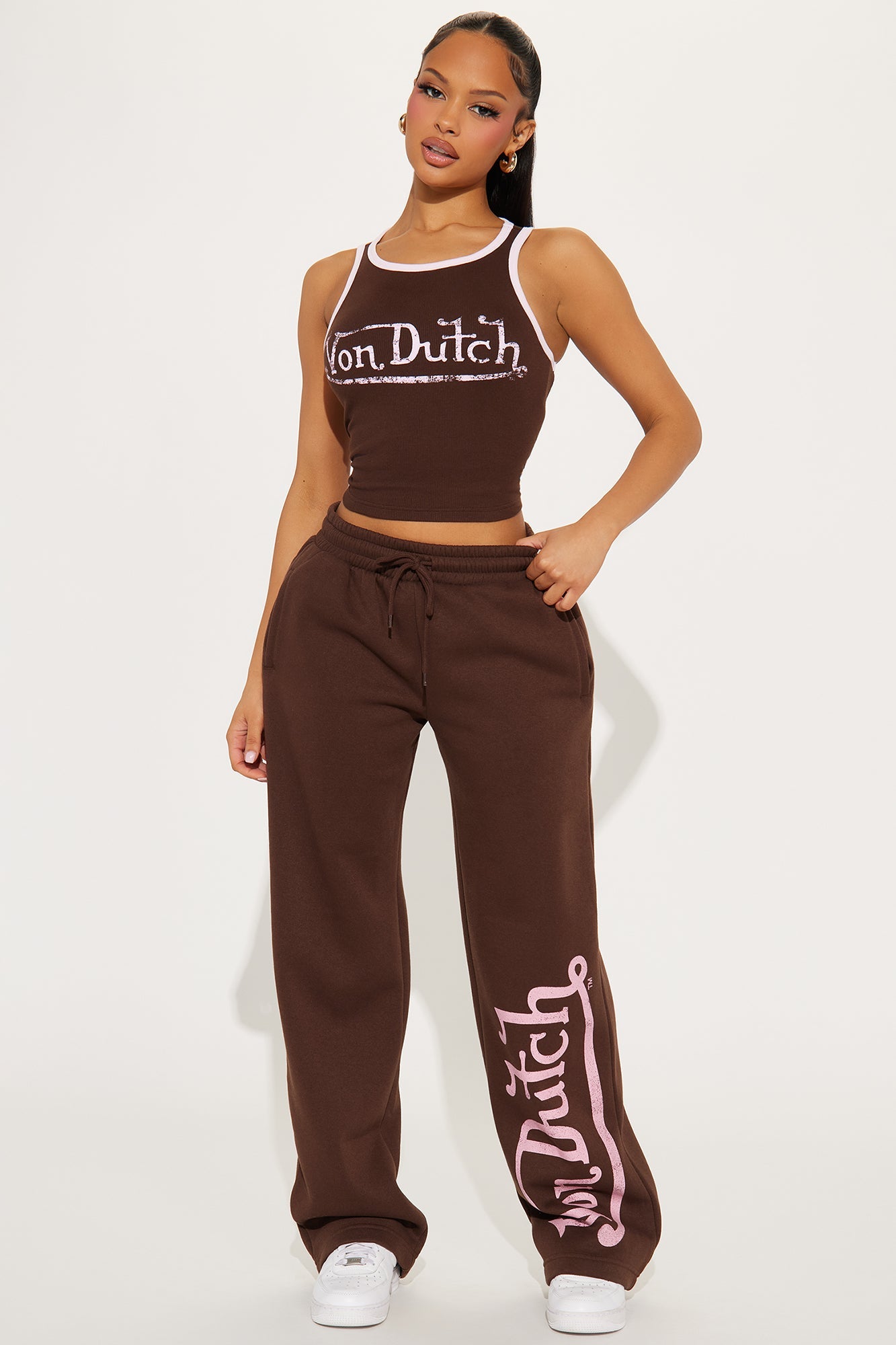 https://cdn.shopify.com/s/files/1/0293/9277/files/02-14-25_S5_52_7VND9A3949NV_Brown_TK_PC_15-23-29_0122_PXF.jpg?v=1739898036