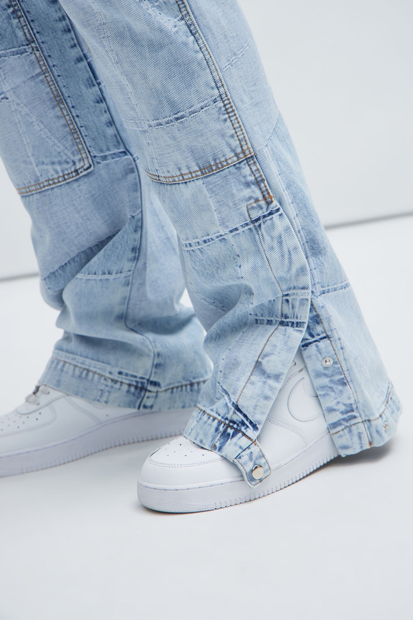 https://cdn.shopify.com/s/files/1/0293/9277/files/02-16-24_S7_55_ZDF01D410017_LightBlueWash_P_CZ_DJ_13-49-17_PLUS_33456_EH.jpg?v=1708560008