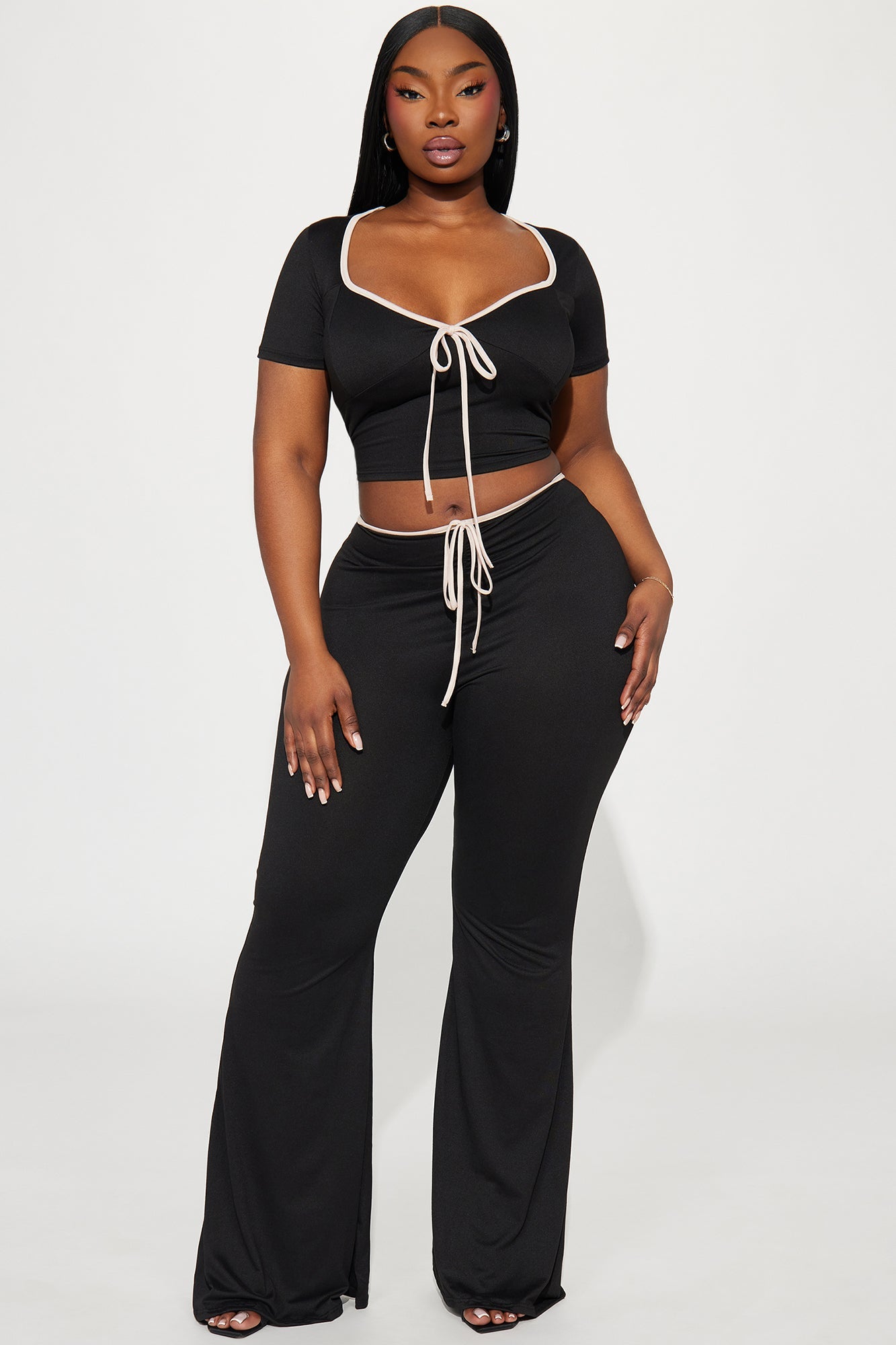 https://cdn.shopify.com/s/files/1/0293/9277/files/03-01-24_S5_34_ST5488_Black_KT_IM_13-56-41_PLUS_53314_PXF.jpg?v=1710285680