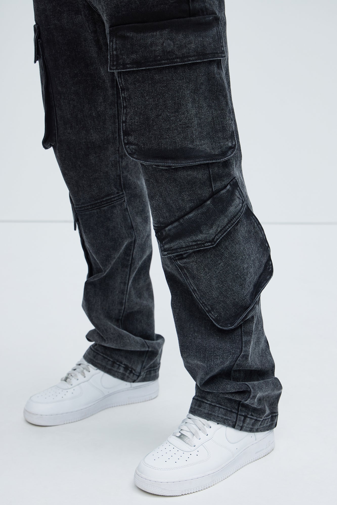 https://cdn.shopify.com/s/files/1/0293/9277/files/04-12-24_S7_44_ZDF01D420007_BlackWash_KF_DJ_12-57-13_42554_PXF.jpg?v=1741711976