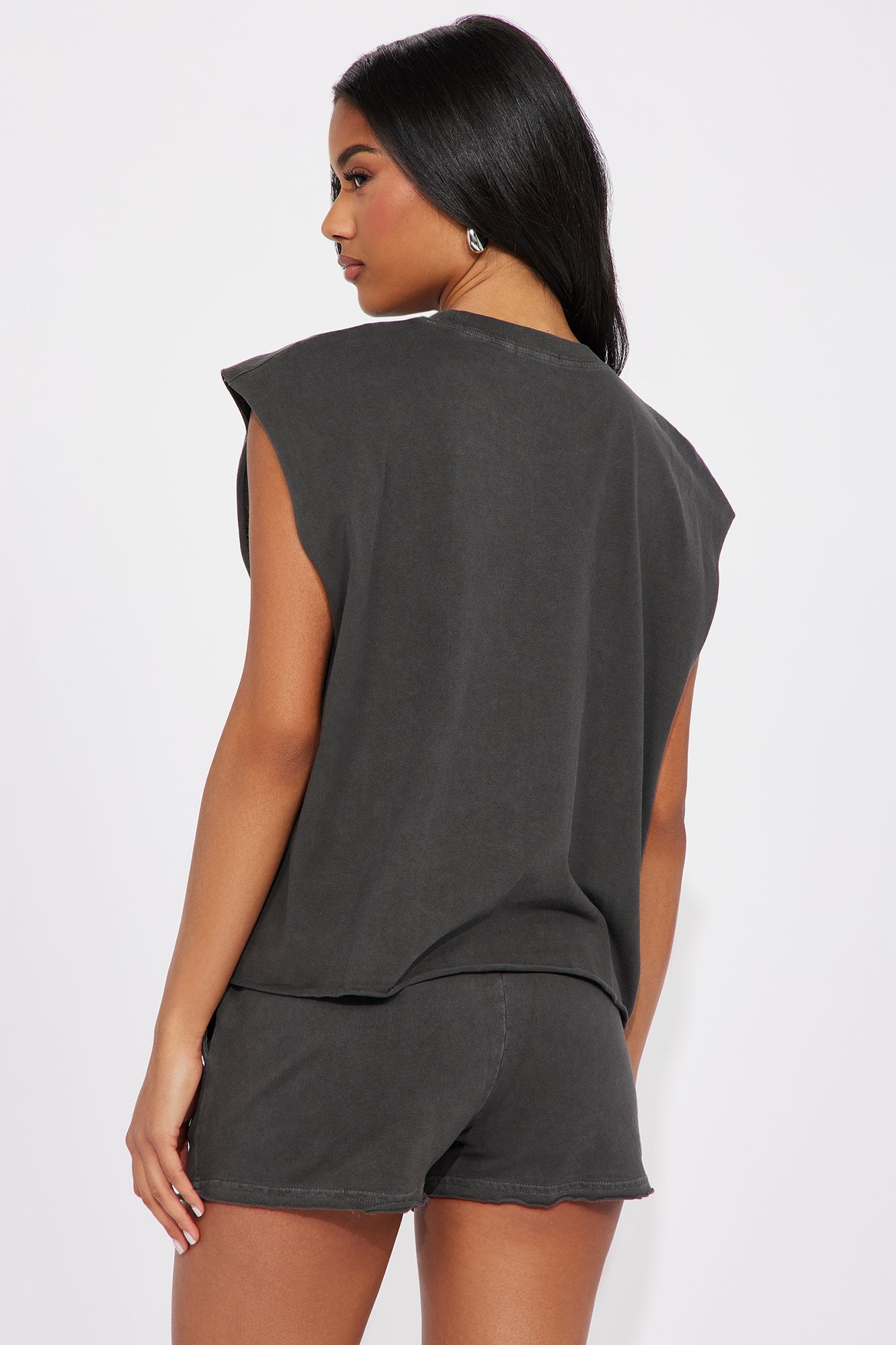 https://cdn.shopify.com/s/files/1/0293/9277/files/04-30-24_S8_58_BROOKLYNBLOSSOM_Brown_ID_PC_15-11-14_75016_PXF.jpg?v=1715108123