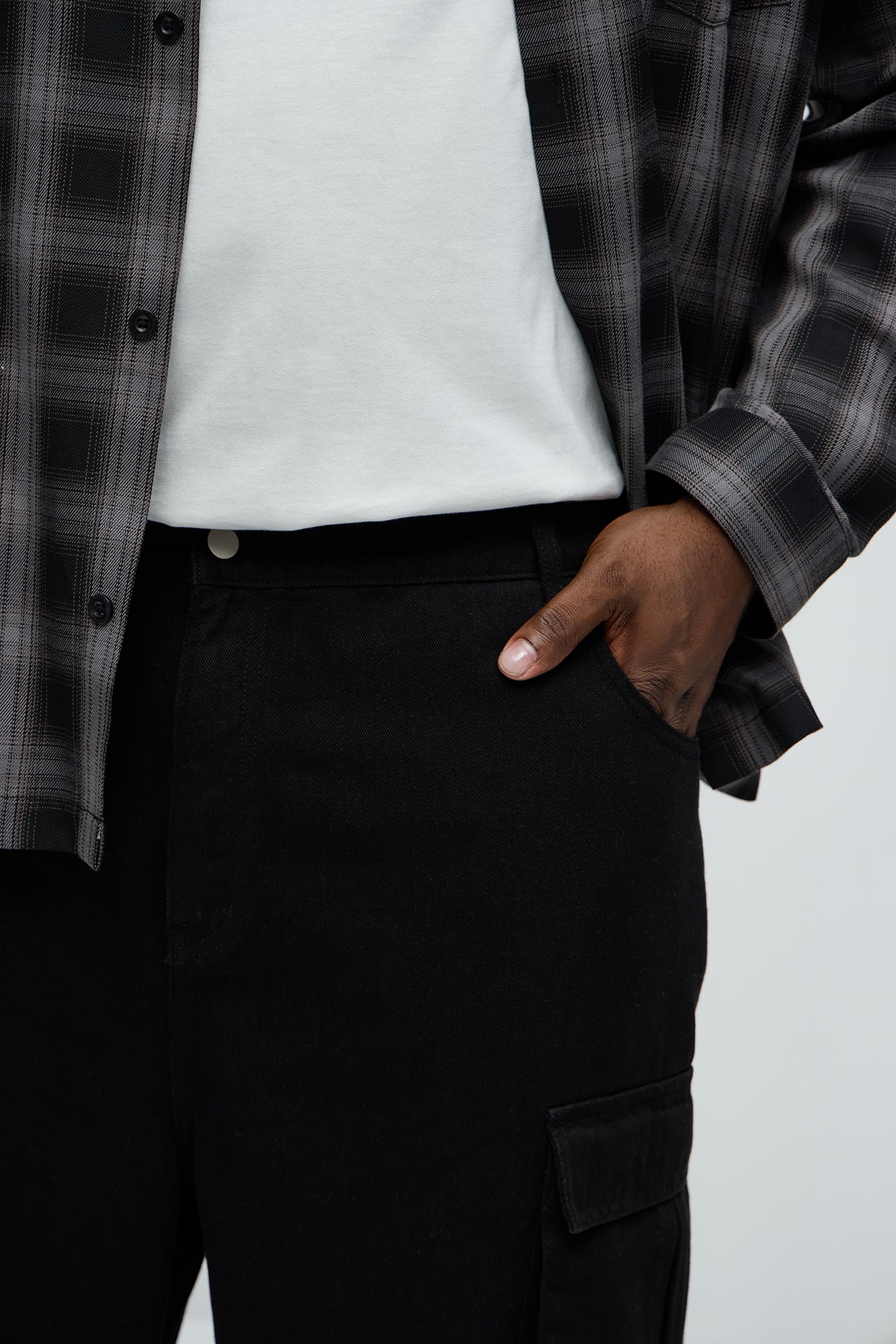 https://cdn.shopify.com/s/files/1/0293/9277/files/05-01-25_S8_42_SU25B511_Black_KJ_MC_13-40-49_PLUS_87832_PXF.jpg?v=1746555804