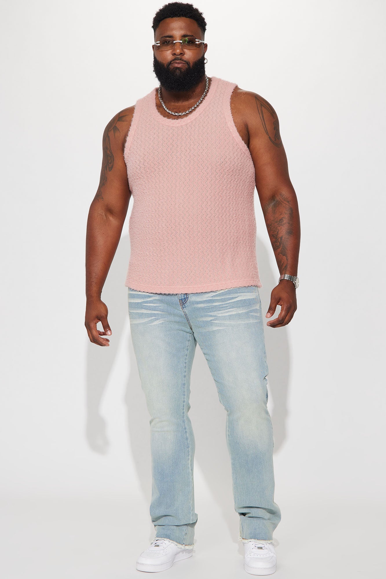 https://cdn.shopify.com/s/files/1/0293/9277/files/07-28-23Studio7_RA_DJ_1-05PM_52_M5602DA_LightBlueWash_P_28900_PLUS_CM.jpg?v=1691001277