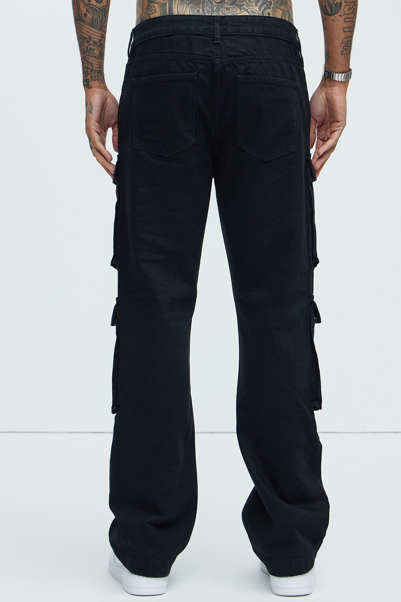 https://cdn.shopify.com/s/files/1/0293/9277/files/07-29-24_S7_27_ZDF01D420037_Black_CZ_DJ_10-59-40_54322_CM.jpg?v=1722356758