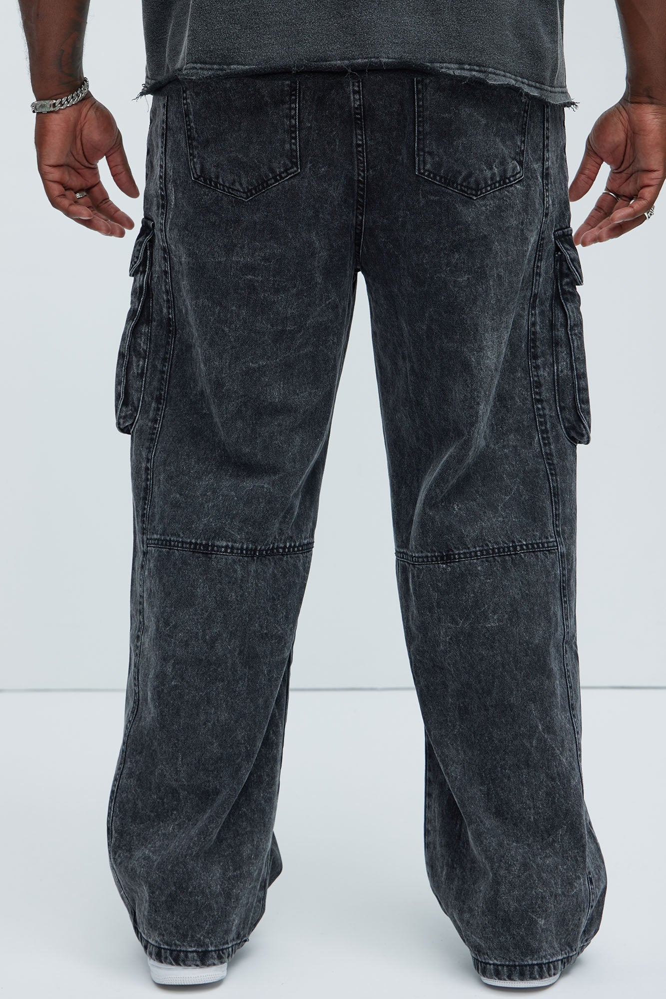 https://cdn.shopify.com/s/files/1/0293/9277/files/09-13-24_S7_6_ZDF01D420041_Black_KJ_DJ_09-23-22_PLUS_57698_TT.jpg?v=1726266045