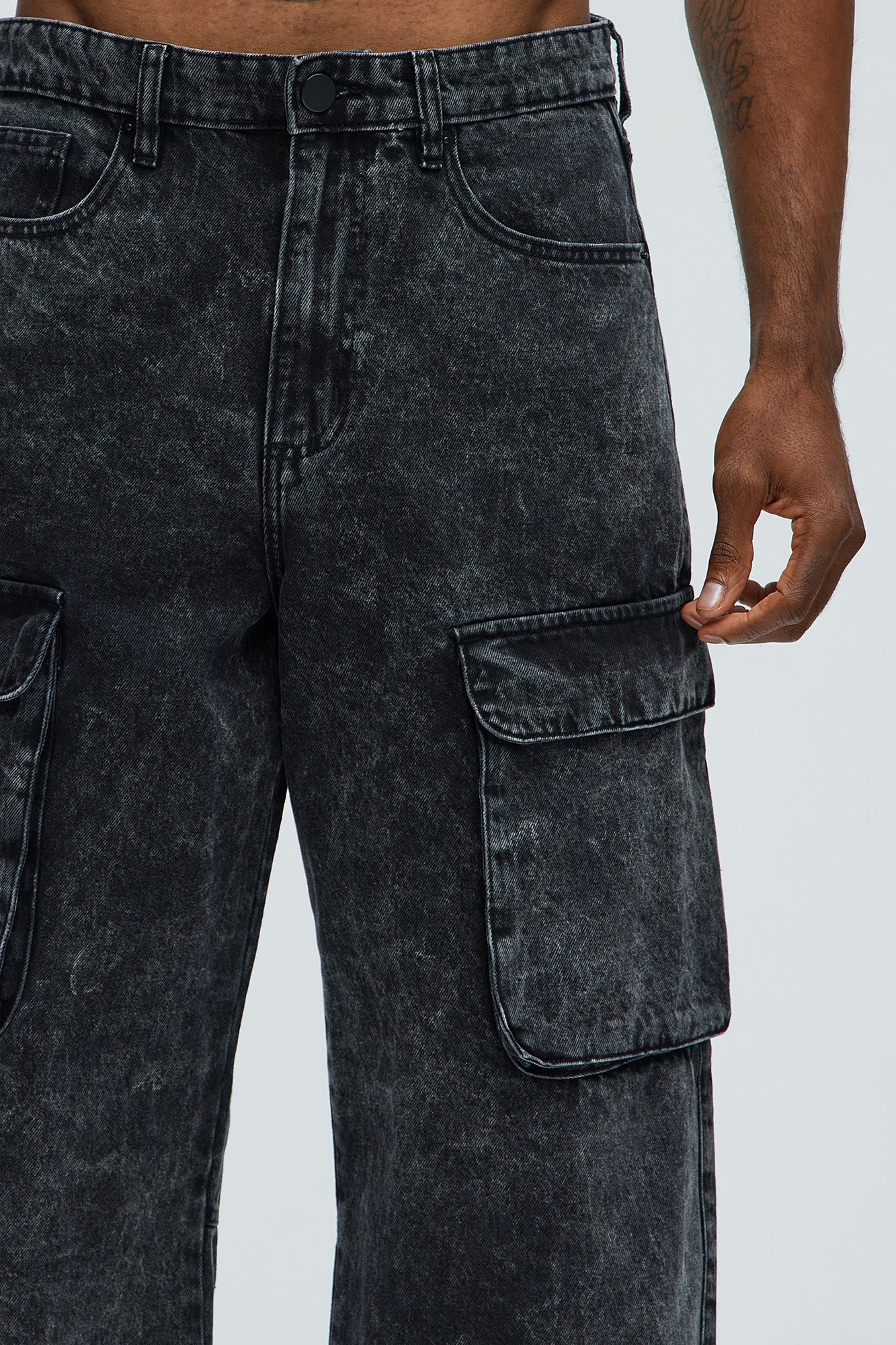 https://cdn.shopify.com/s/files/1/0293/9277/files/09-16-24_S7_41_ZDF01D420041_Black_CZ_DJ_11-52-56_58123_PXF.jpg?v=1726687351