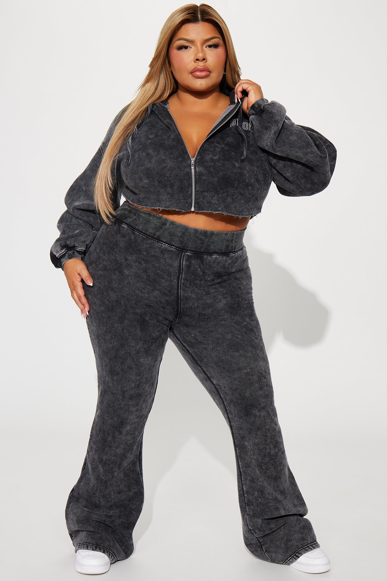 https://cdn.shopify.com/s/files/1/0293/9277/files/10-10-23Studio4_TK_AC_14-58-01_55_ZDZPK11223_BlackWash_15941_PLUS_PXF.jpg?v=1697584418