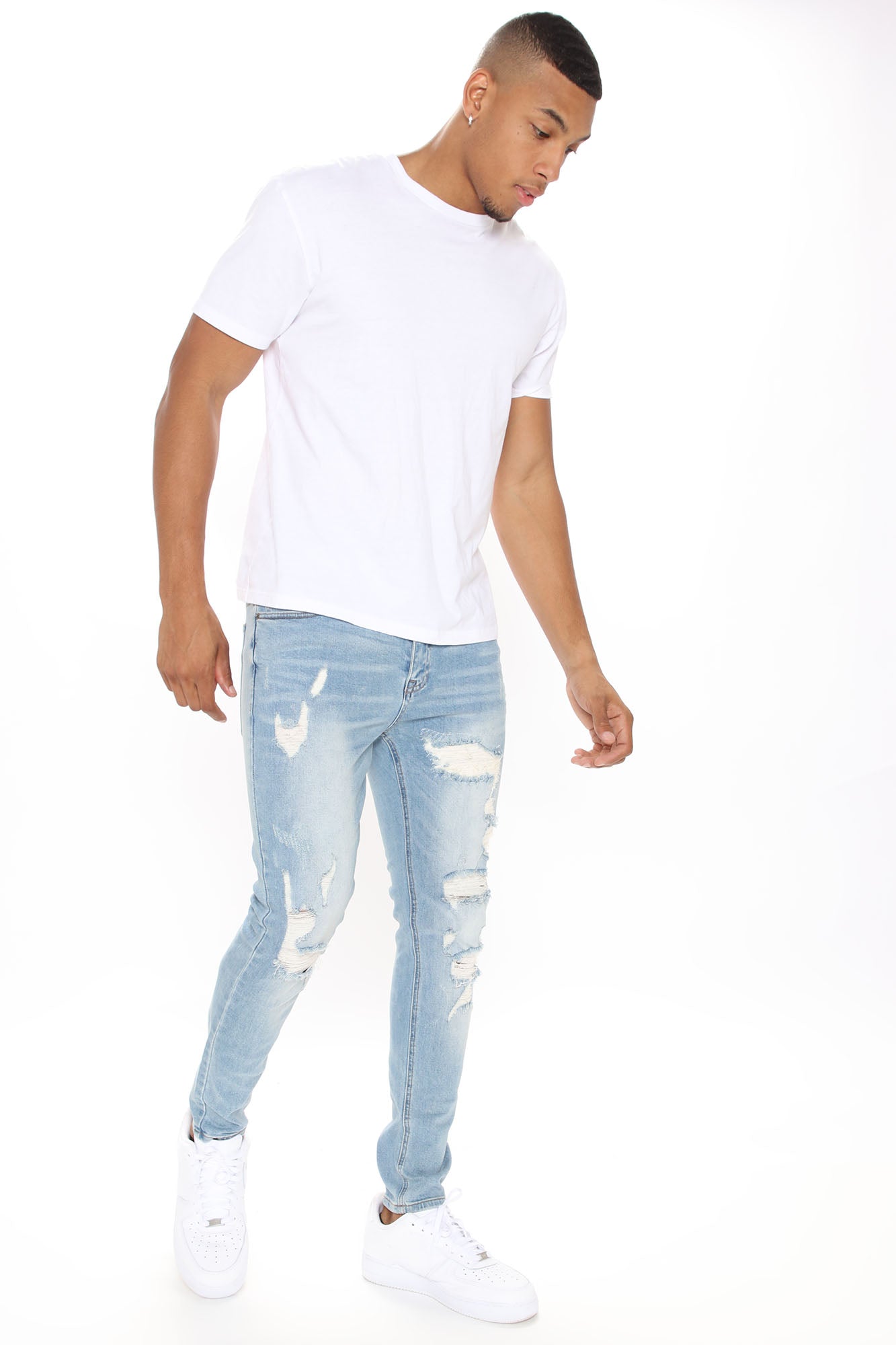 https://cdn.shopify.com/s/files/1/0293/9277/products/11-30-20Studio4_SR_SD_10-22-00_56_PJSS20247J_MediumWash_P_53625_KL.jpg?v=1606772266