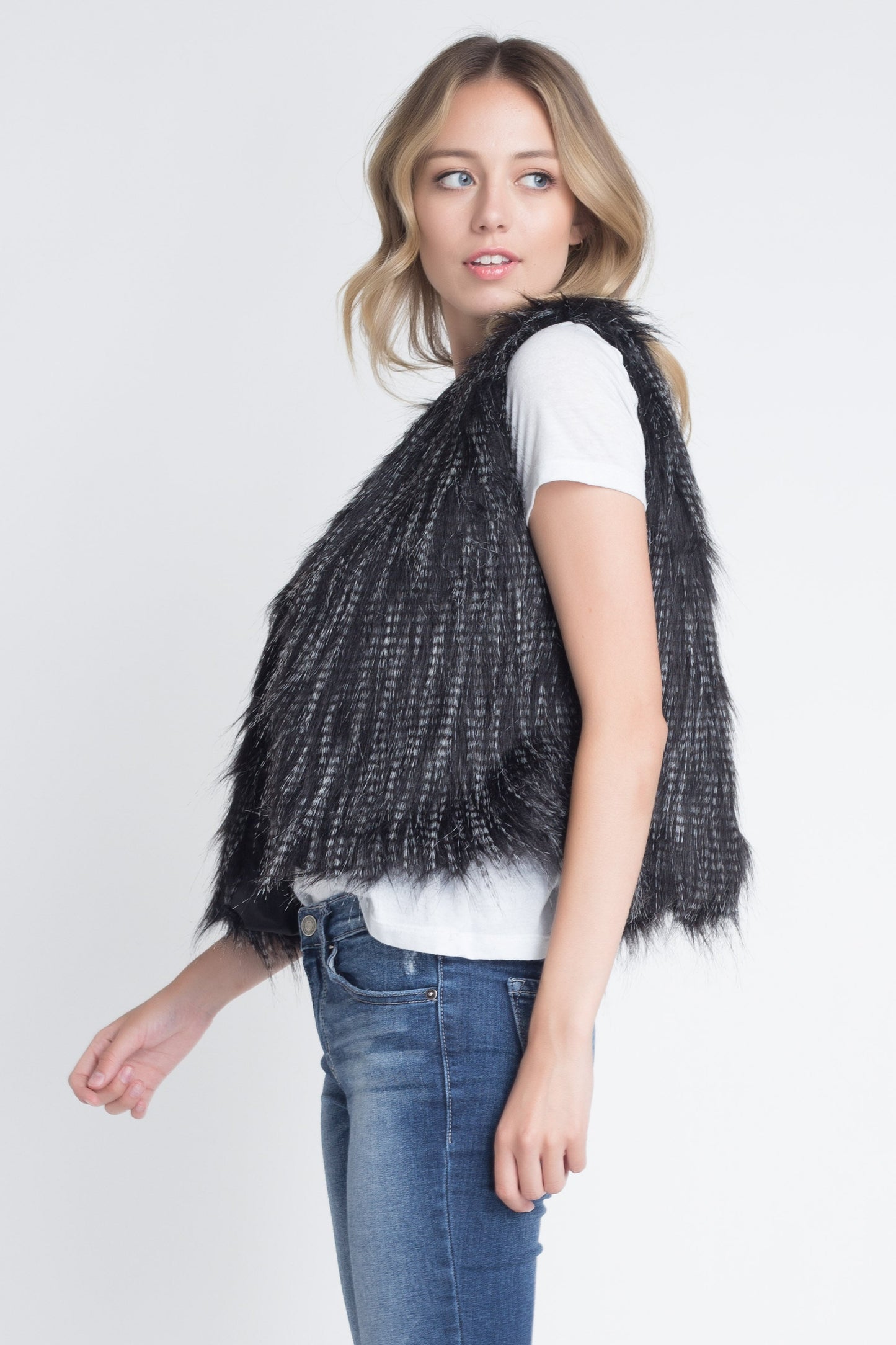 https://cdn.shopify.com/s/files/1/1397/2571/products/MMV1125422463_Black_4.jpg?v=1539209603