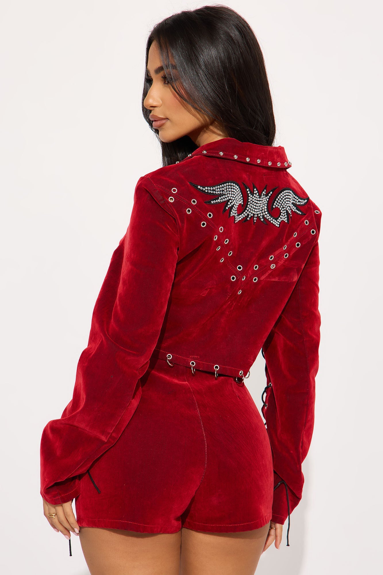 https://cdn.shopify.com/s/files/1/0293/9277/files/02-17-25_S8_6_FN2946JTYJ_Red_HY_MC_10-27-48_45887_ES_ES.jpg?v=1739988527