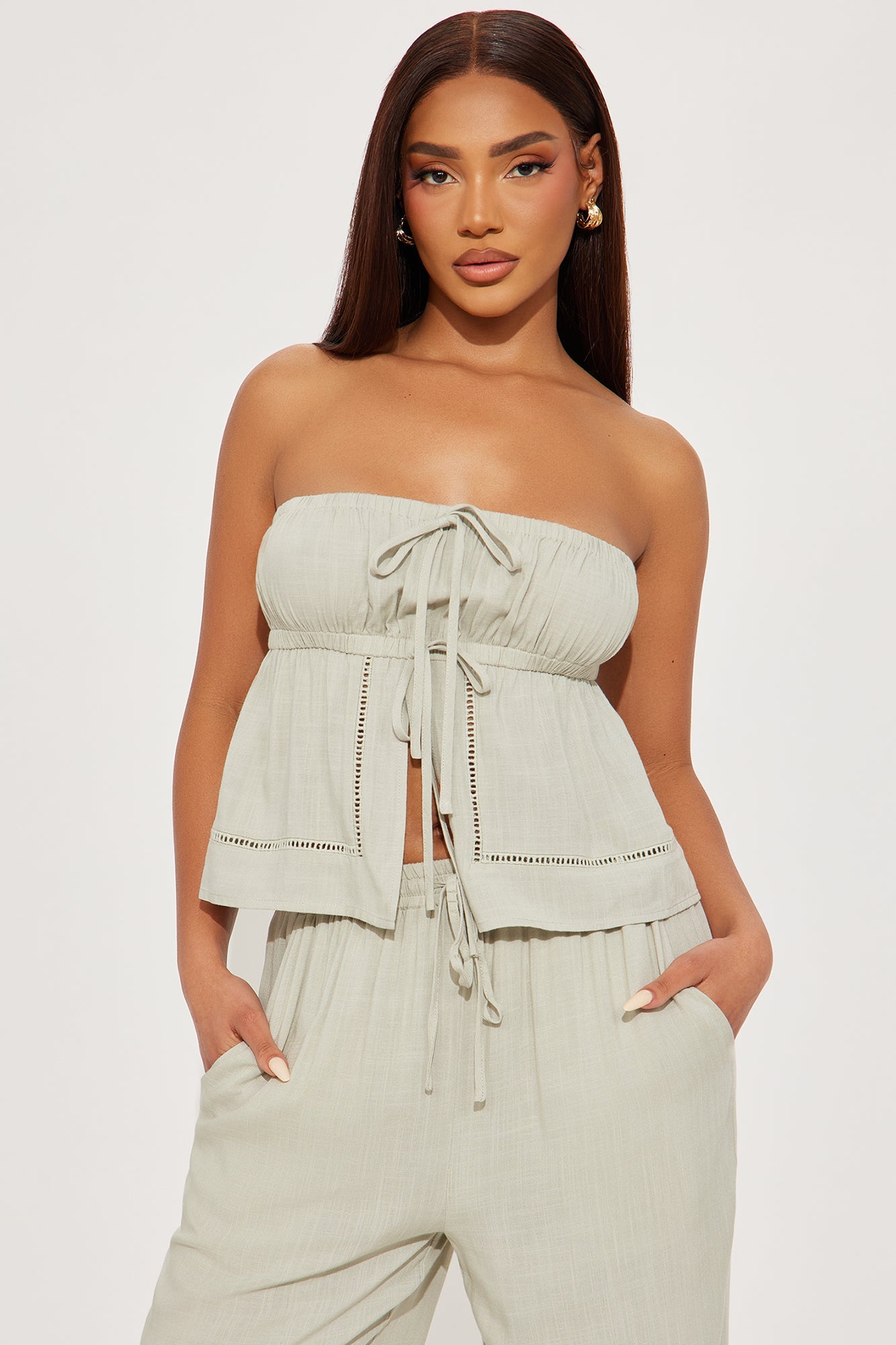 https://cdn.shopify.com/s/files/1/0293/9277/files/02-18-25_S6_84_KSHM408225_Sage_ZSR_CZ_JS_14-23-16_28887_PXF.jpg?v=1740020192