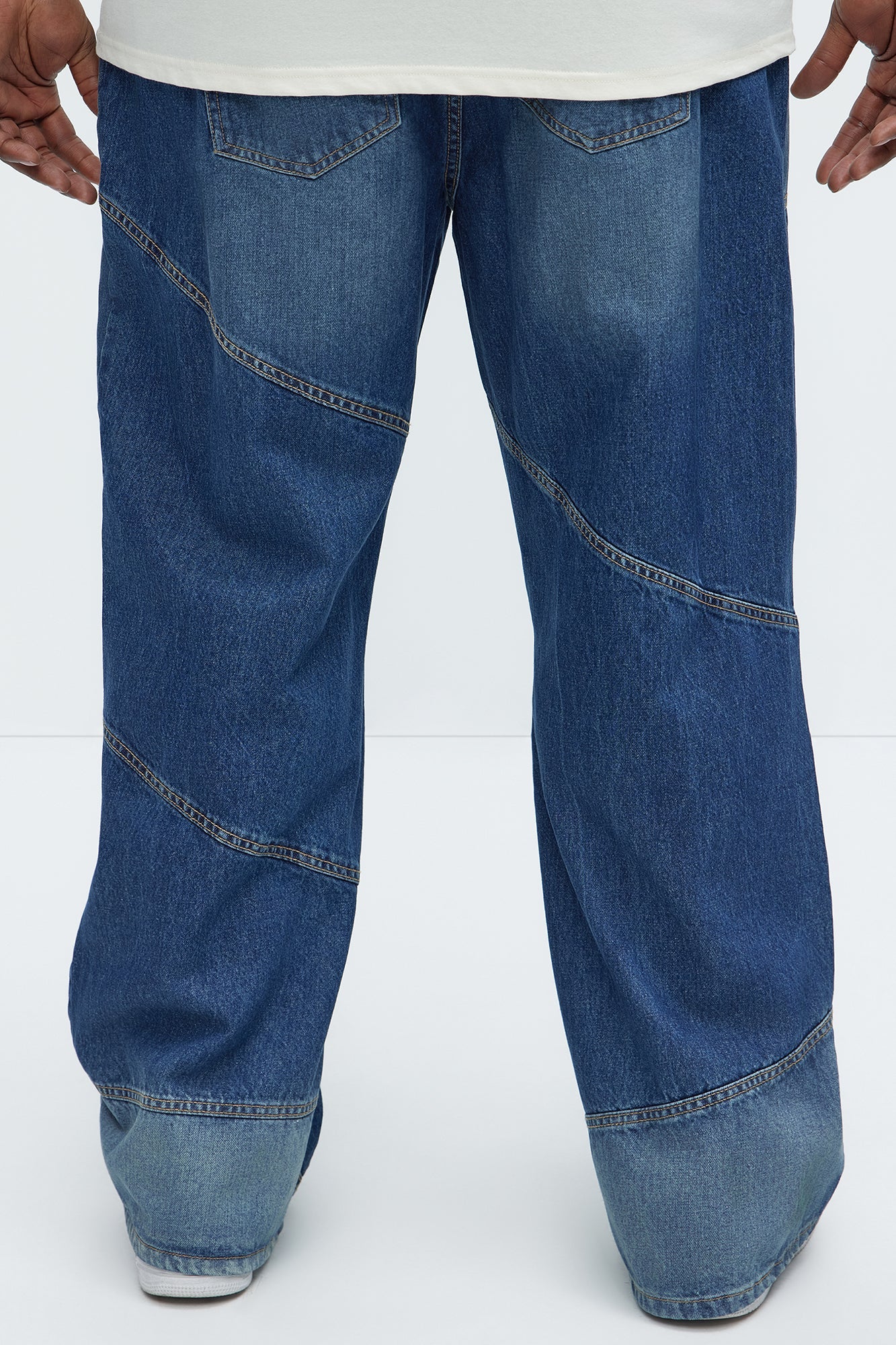 https://cdn.shopify.com/s/files/1/0293/9277/files/02-20-25_S7_41_ZDF01D510012_MediumWash_CXB_DJ_11-10-25_PLUS_69173_PXF.jpg?v=1740248871