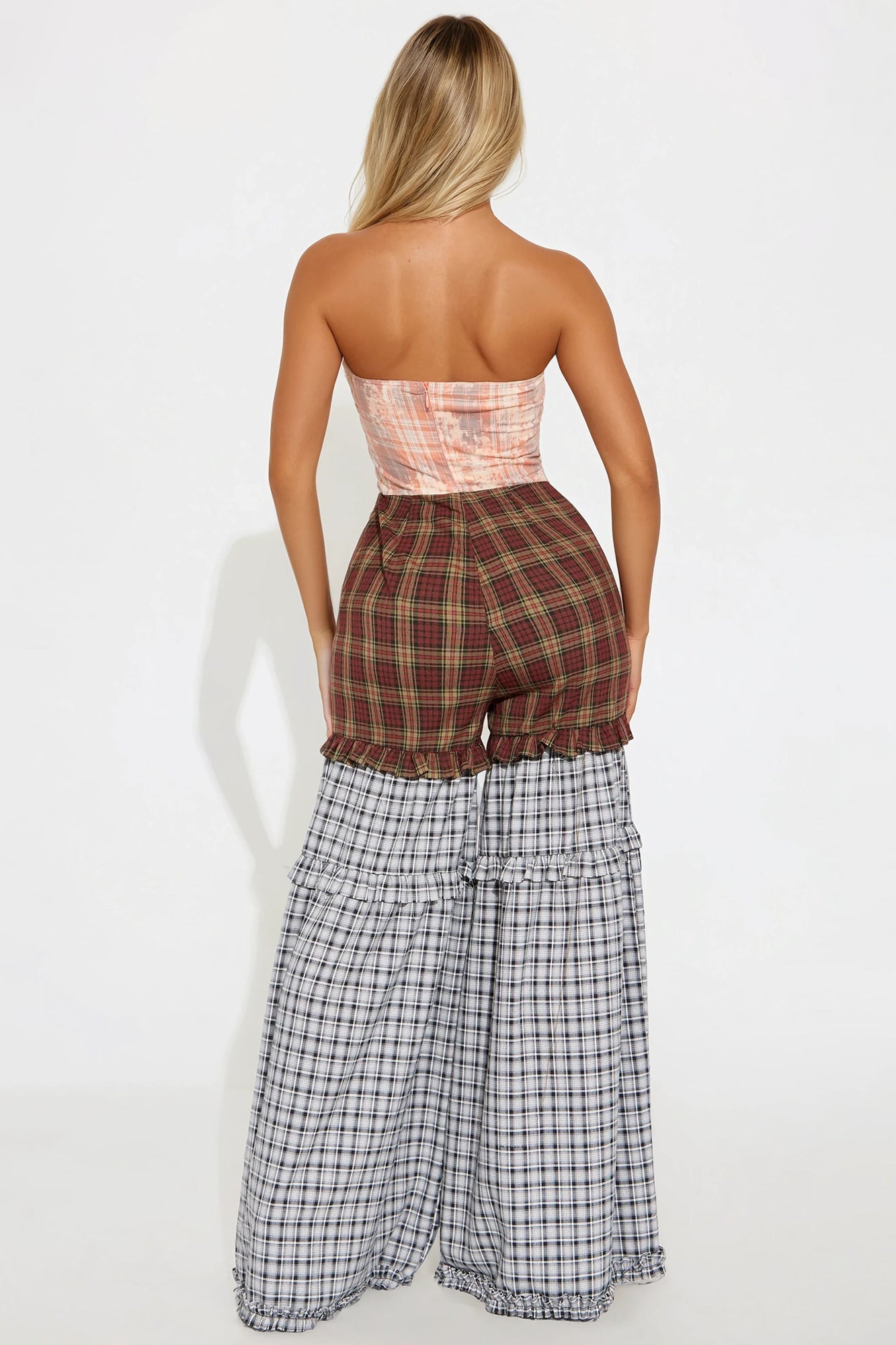 https://cdn.shopify.com/s/files/1/0293/9277/files/04-03-25_S9_22_YJ4728N_Pinkcombo_CR_AP_12-36-53_58338_CM-Vita_PXF.jpg?v=1744654330