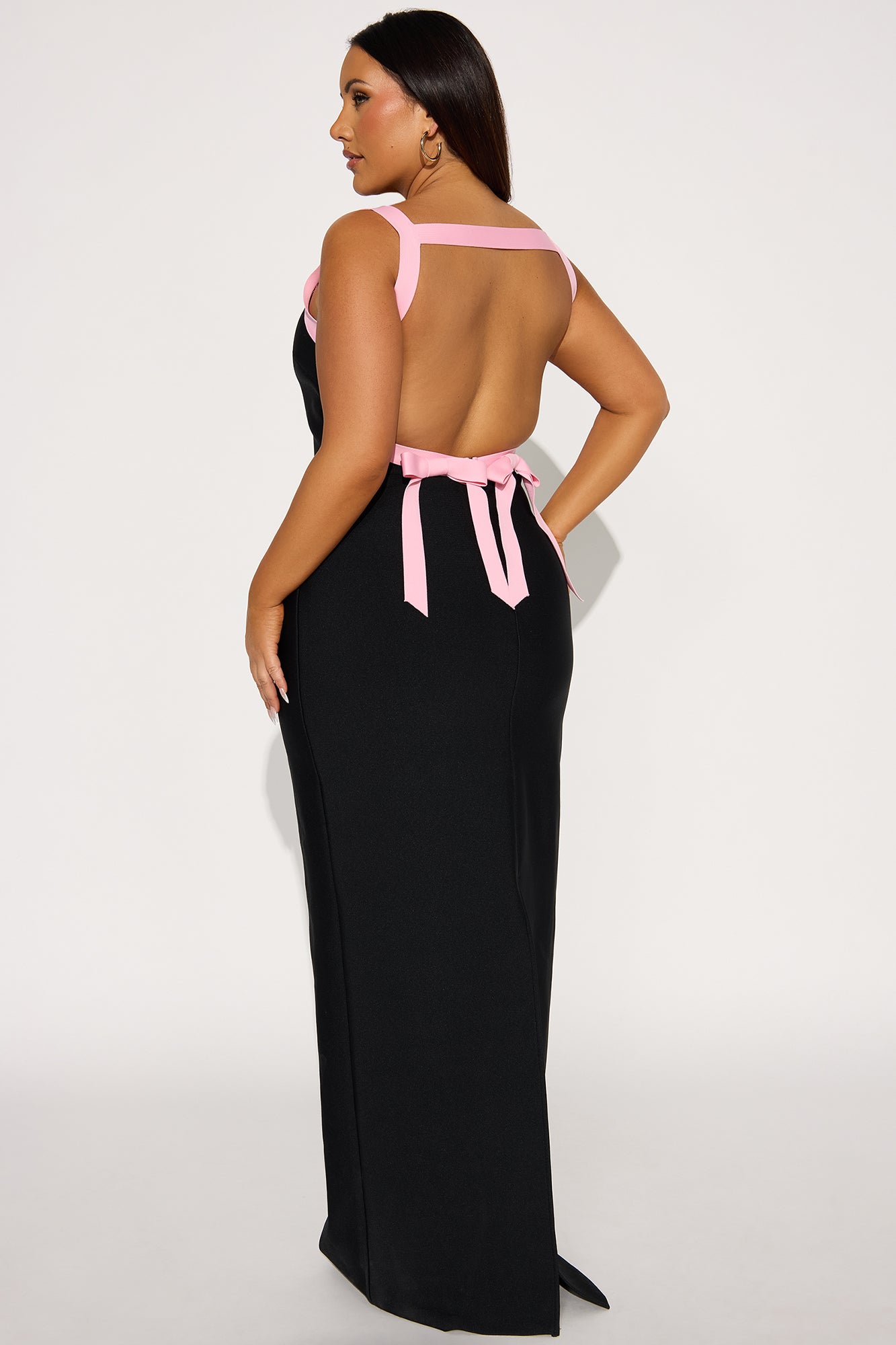https://cdn.shopify.com/s/files/1/0293/9277/files/04-23-25_S1_60_24GWY1001G_BlackPink_ZSR_JG_JS_15-24-56_PLUS_0947_PXF.jpg?v=1745606790