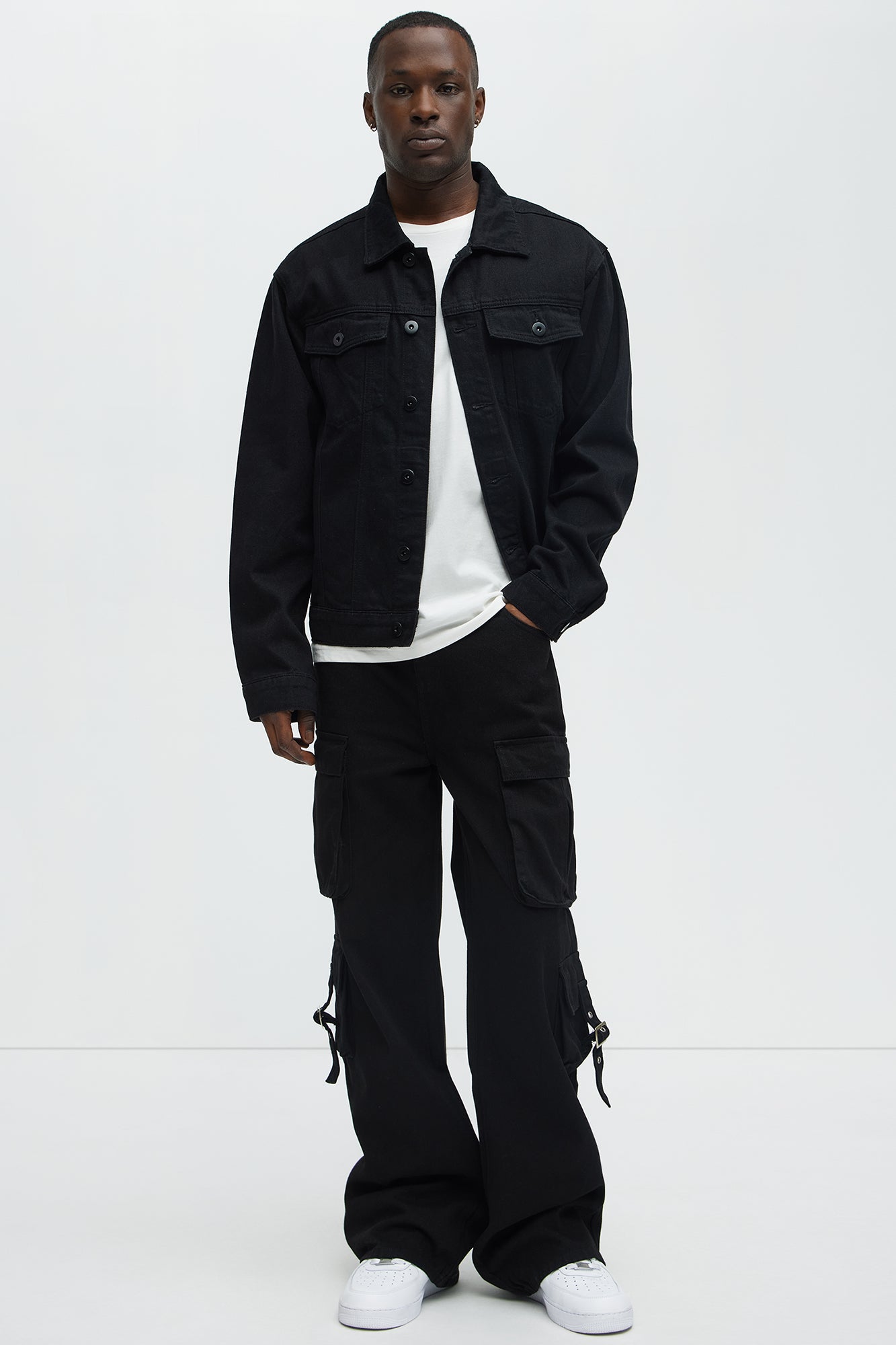 https://cdn.shopify.com/s/files/1/0293/9277/files/05-02-25_S7_13_SU25B511_Black_KJ_PC_10-16-40_118993_PXF.jpg?v=1746555804