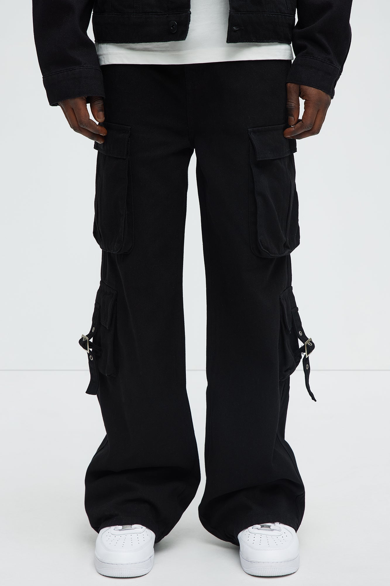 https://cdn.shopify.com/s/files/1/0293/9277/files/05-02-25_S7_13_SU25B511_Black_KJ_PC_10-16-52_118995_PXF.jpg?v=1746555804