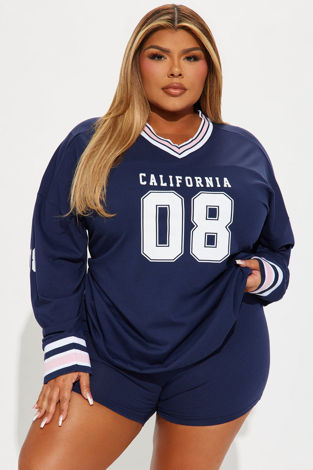 https://cdn.shopify.com/s/files/1/0293/9277/files/05-13-24_S6_58_30108Y_Navycombo_CZ_AP_15-47-24_PLUS_2888_PXF.jpg?v=1722550941