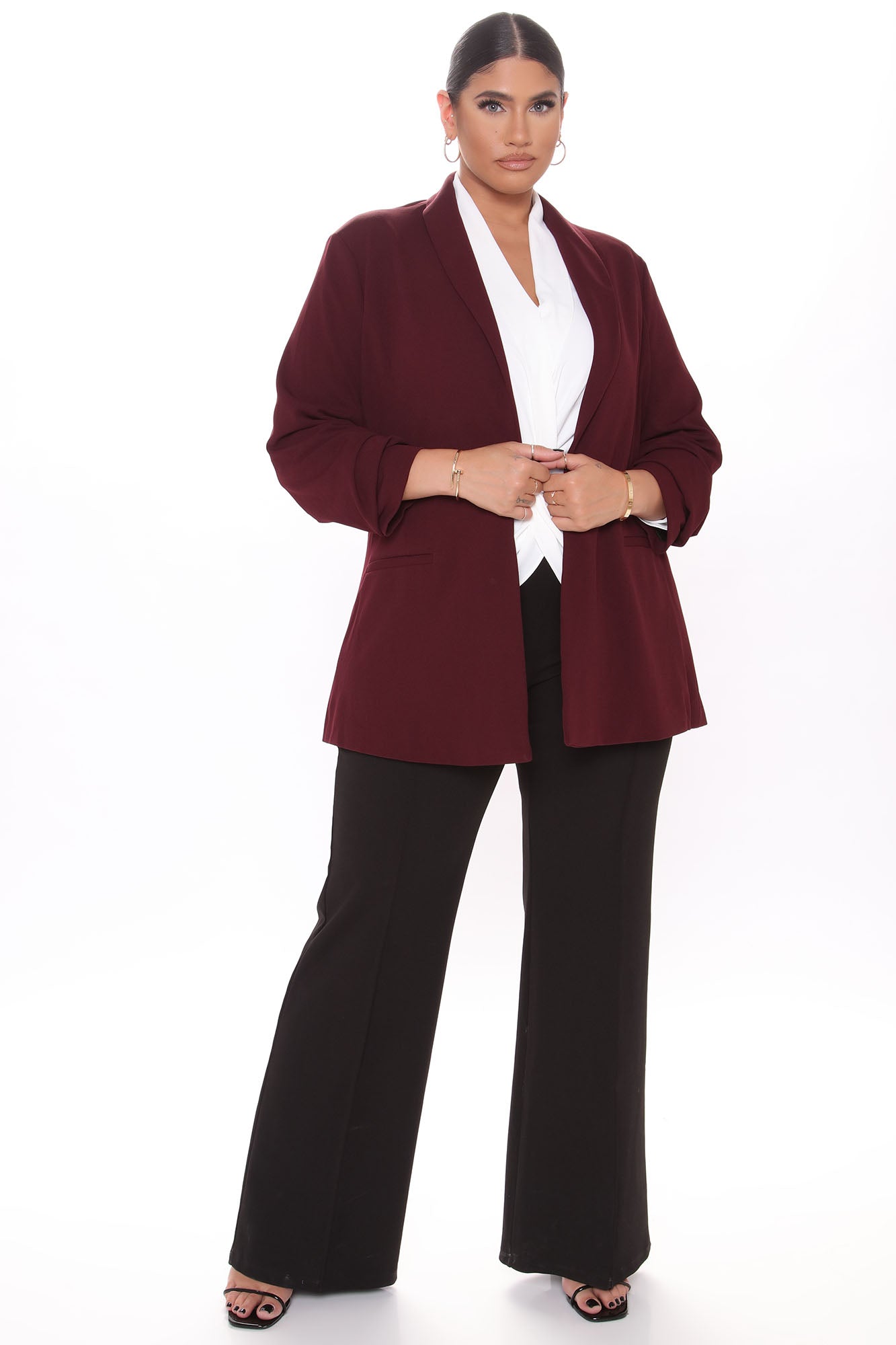 https://cdn.shopify.com/s/files/1/0293/9277/products/07-02-20Studio2_EF_DJ_14-42-05_70_JK18888Z_Burgundy_PLUS_4124_JK.jpg?v=1593738664