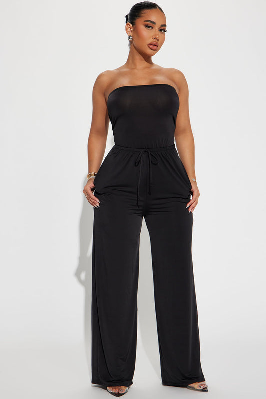 https://cdn.shopify.com/s/files/1/0293/9277/files/07-14-23Studio1_CB_SS__14-09-42_47_JR48904_Black_0989_SG.jpg?v=1689708289