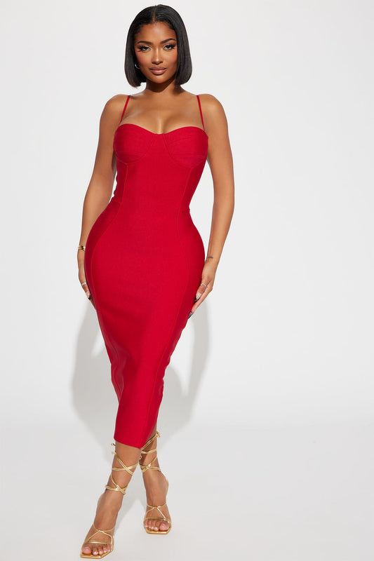 https://cdn.shopify.com/s/files/1/0293/9277/files/07-17-23Studio1_CC_AP_11-58-16_21_GG23033_Red_1659_DQ.jpg?v=1689957500