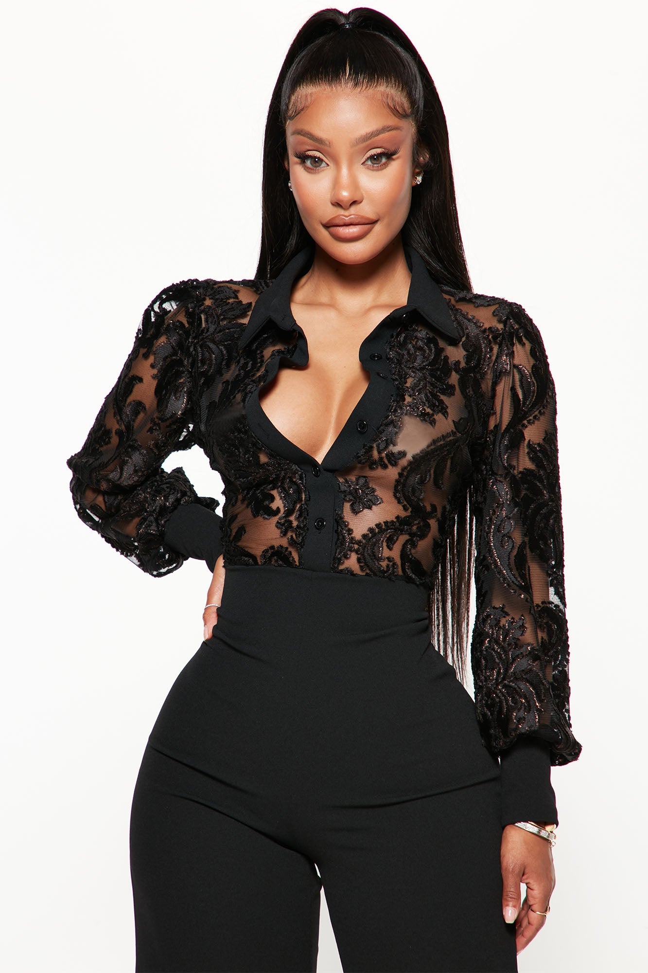 https://cdn.shopify.com/s/files/1/0293/9277/products/08-29-22Studio3_RT_AC_15-59-42_31_220401_Black_P_0184_PB.jpg?v=1661878781