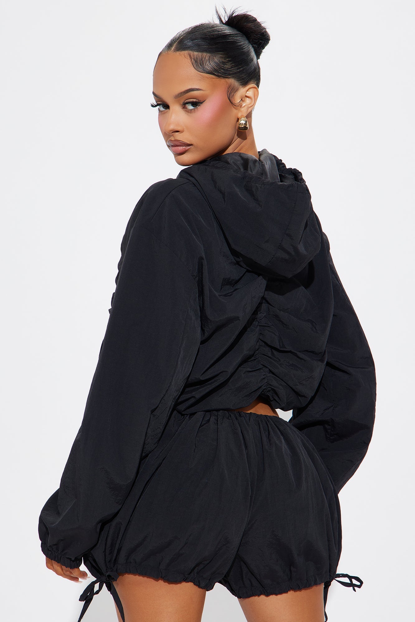 https://cdn.shopify.com/s/files/1/0293/9277/files/12-30-24_S6_62_FN00129NR_Black_KJ_AC_14-56-49_85643_PXF.jpg?v=1735951486