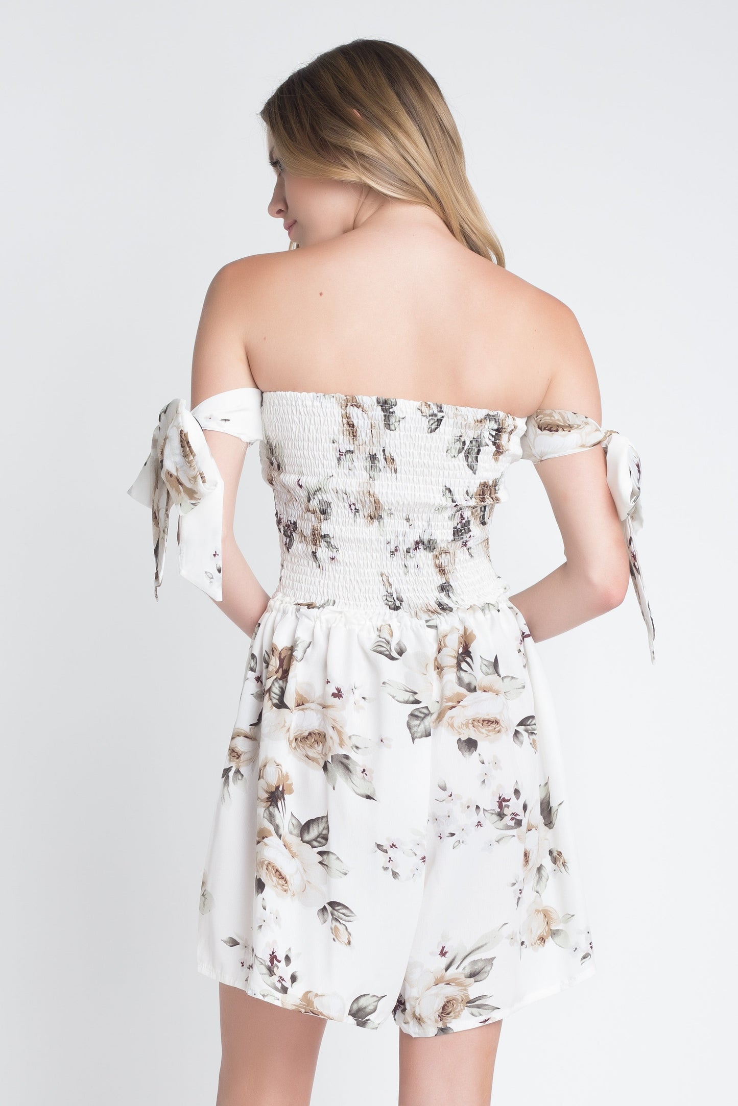 https://cdn.shopify.com/s/files/1/1397/2571/products/EA834517251_White_Green_Floral_6.jpg?v=1532727329