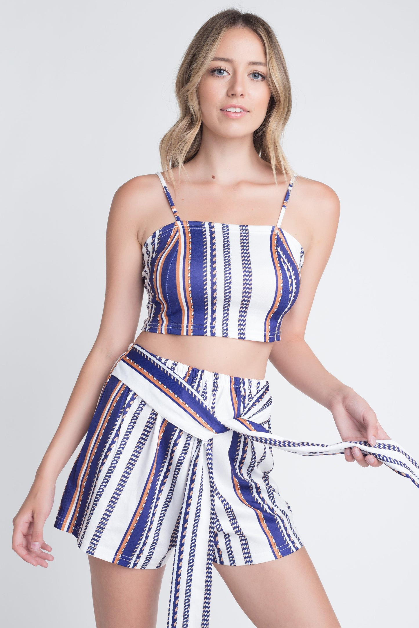 https://cdn.shopify.com/s/files/1/1397/2571/products/EA8345172550_Multi_4.jpg?v=1532724591