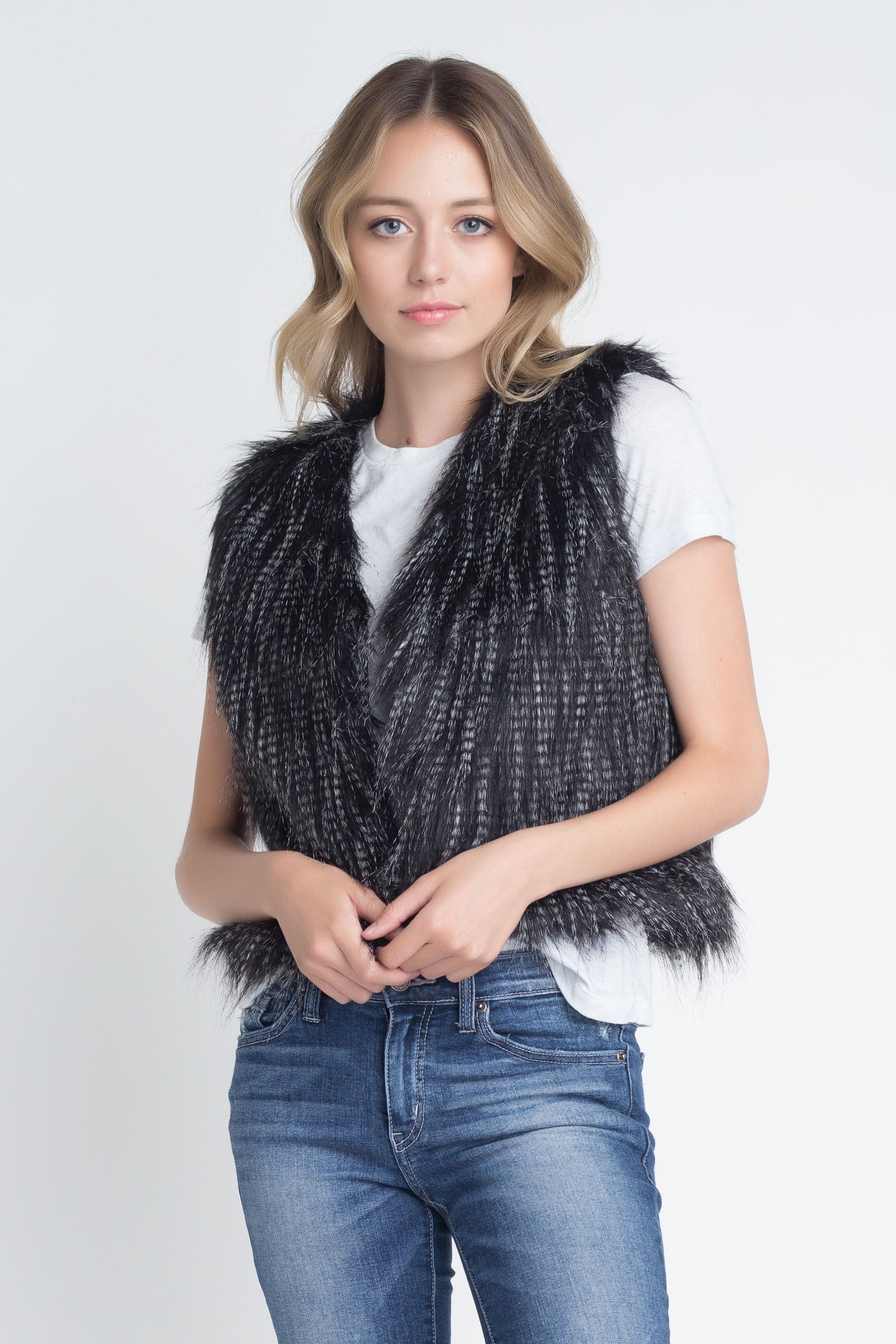 https://cdn.shopify.com/s/files/1/1397/2571/products/MMV1125422463_Black_3.jpg?v=1539209601